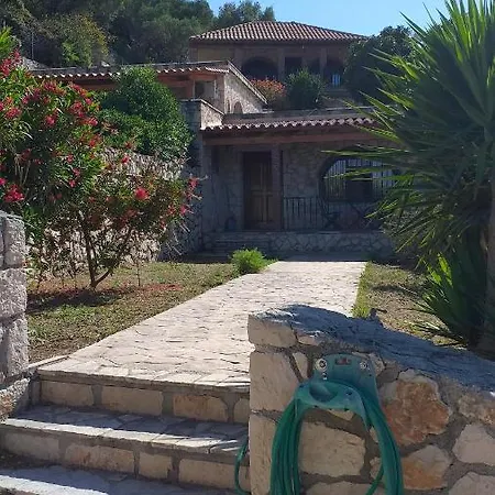 Fiore Levante Villas - Victoria